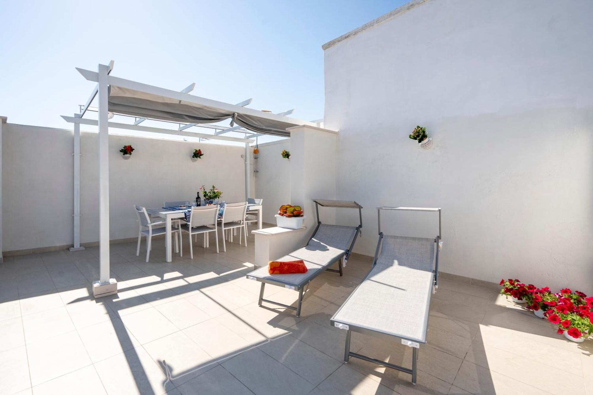 Heart Of Monopoli Apartments Near The Sea Экстерьер фото