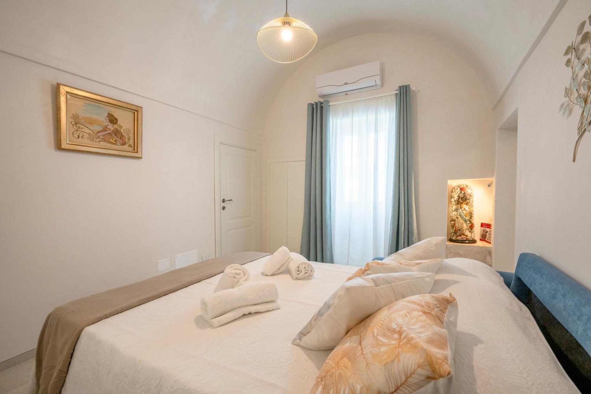 Heart Of Monopoli Apartments Near The Sea Экстерьер фото